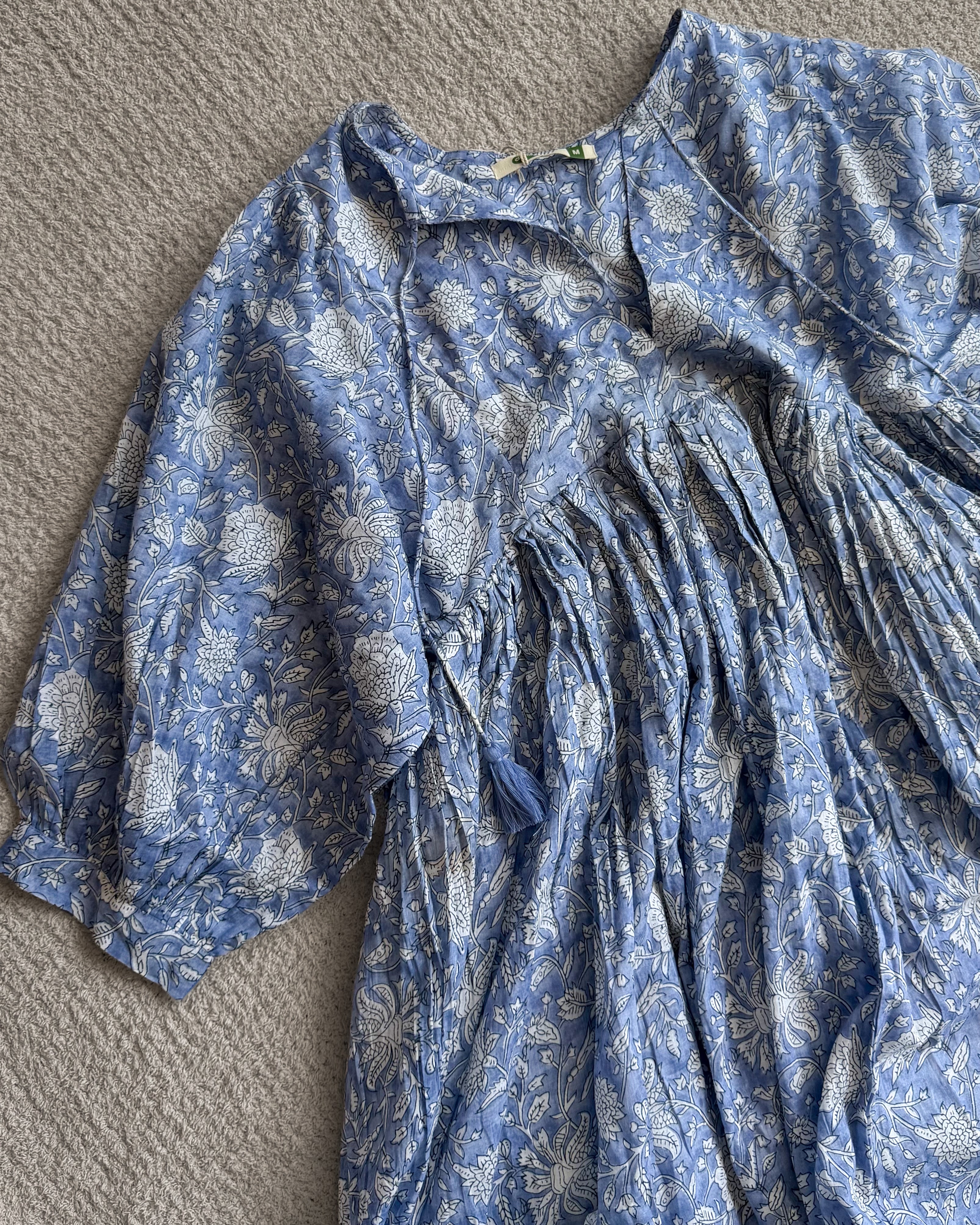 Delilah Flowy Dress in Dusty Blue – Sova & Co