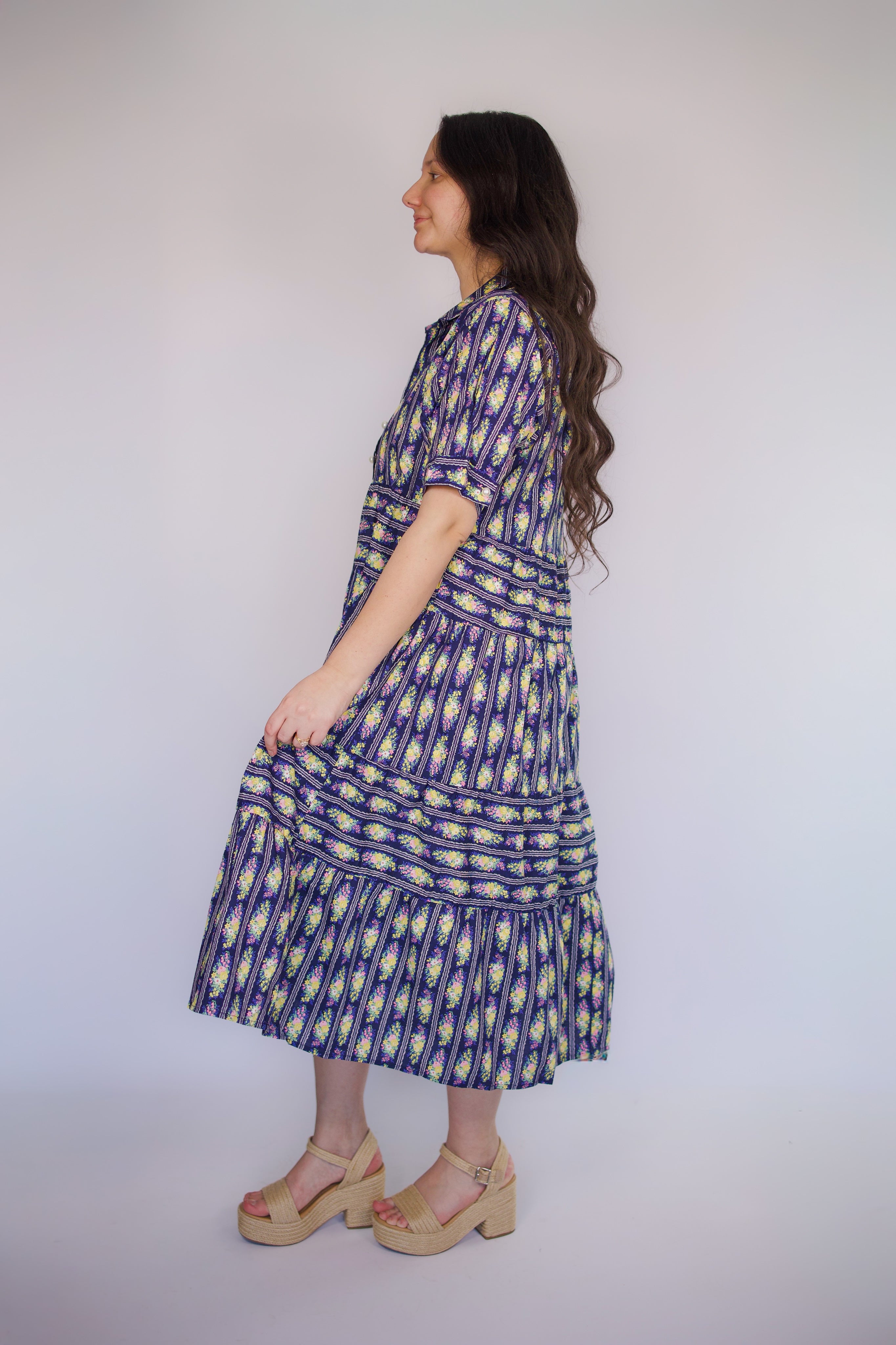 Della Spring Collared Midi Dress