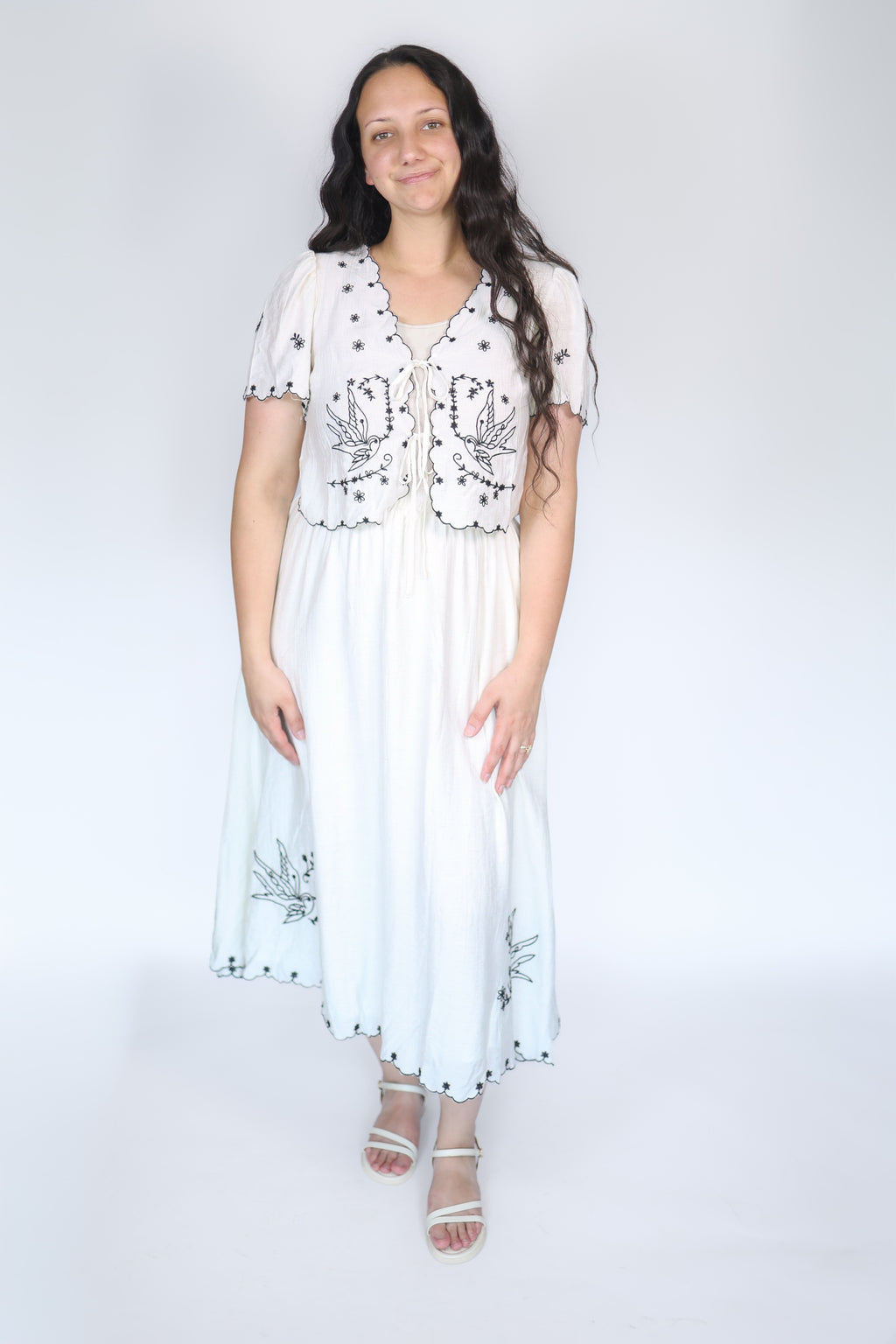 Birdie Embroidered Set