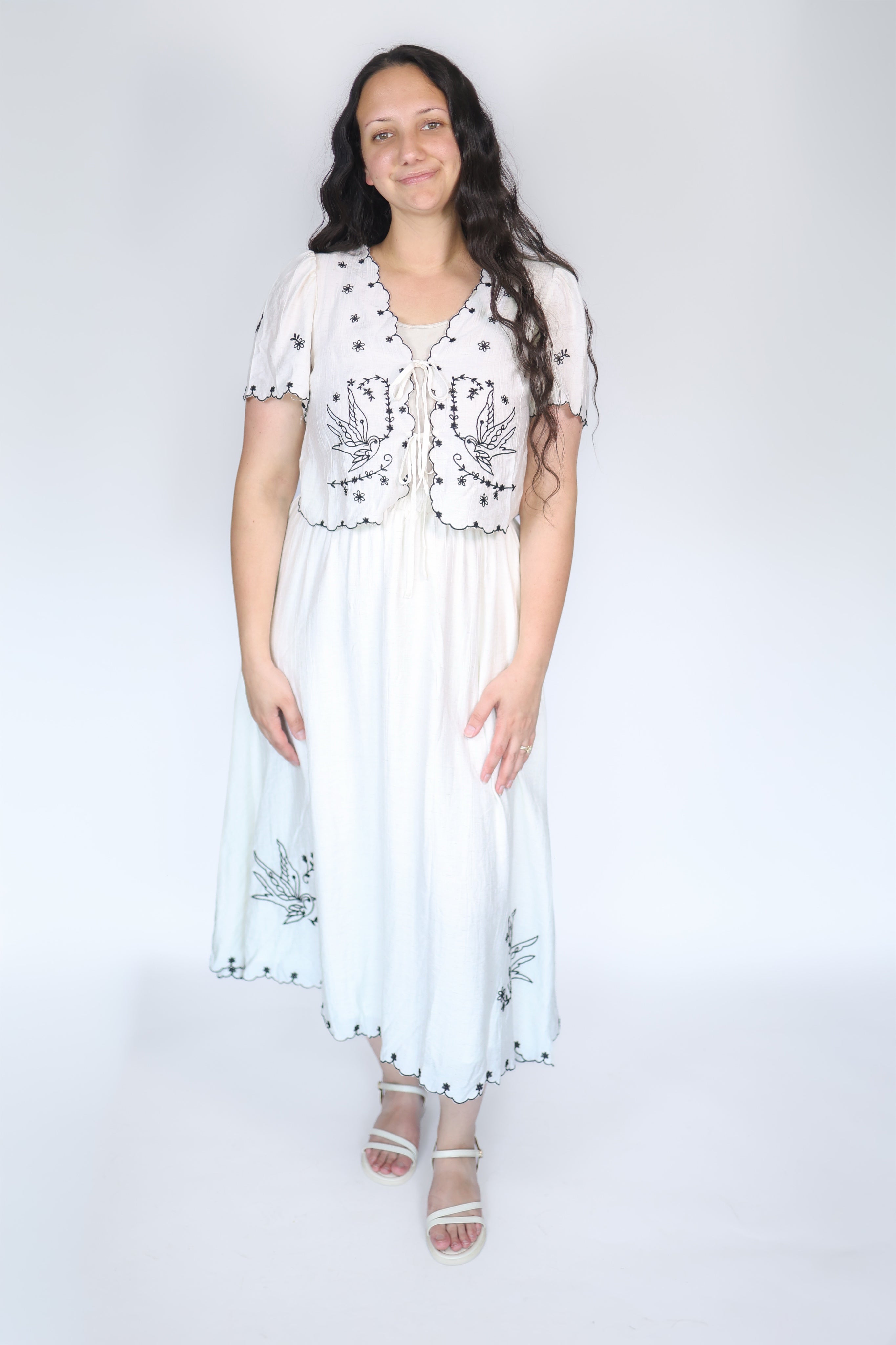 Birdie Embroidered Set