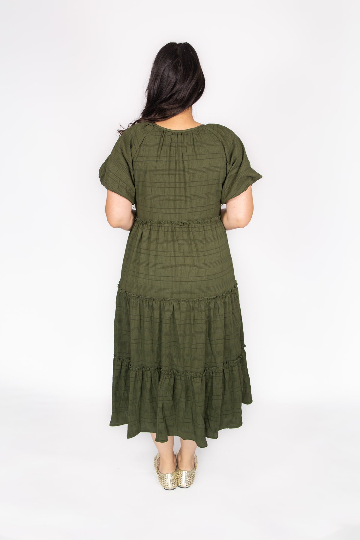 Vestido midi Serena en color oliva