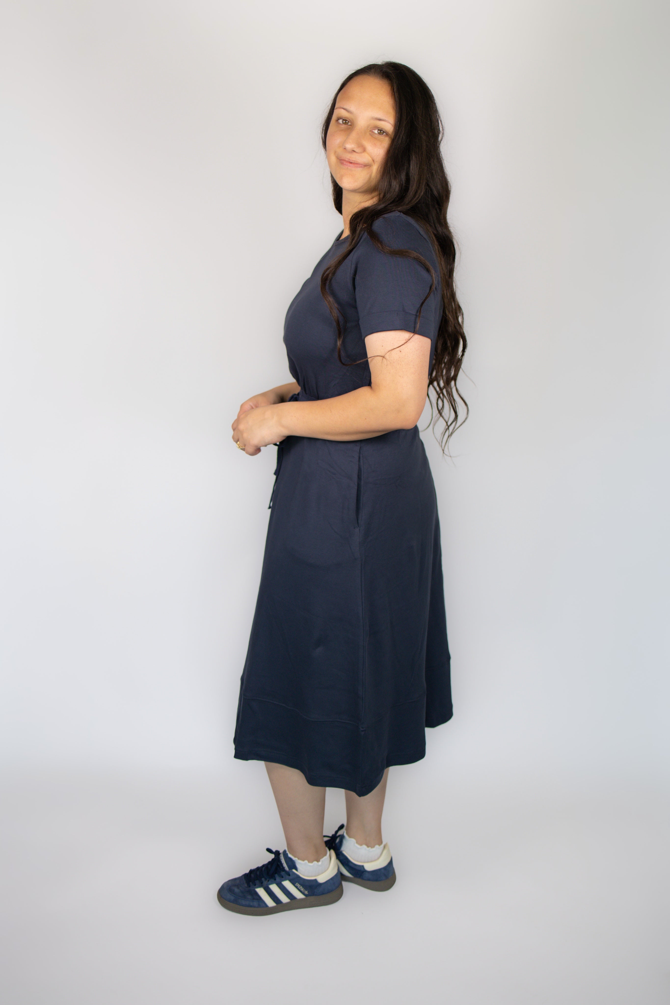 Mia Casual Midi Dress in Navy M