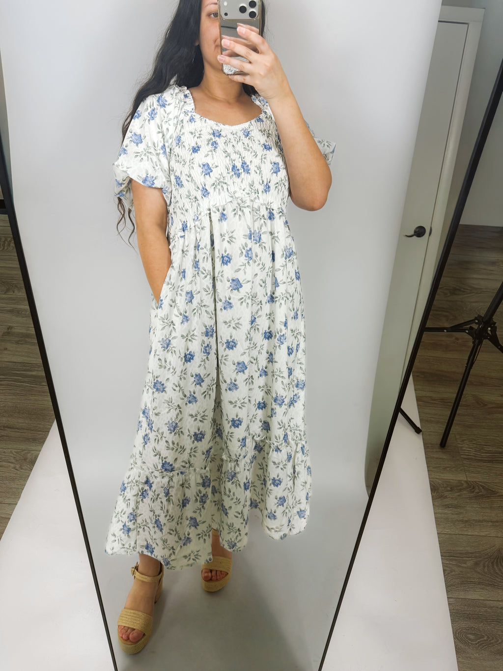 Vestido midi fruncido de Jensen