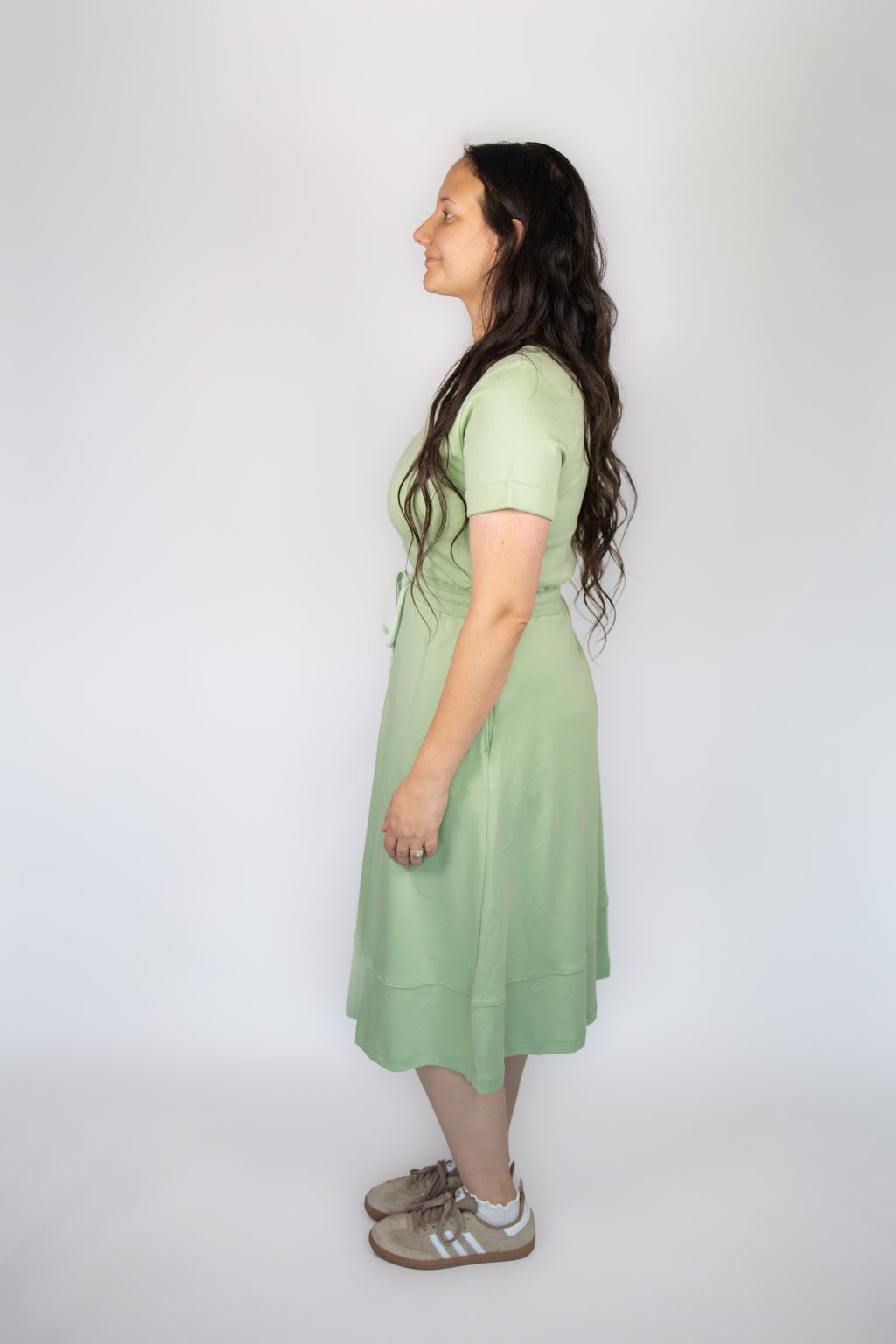Mia Casual Midi Dress in Green