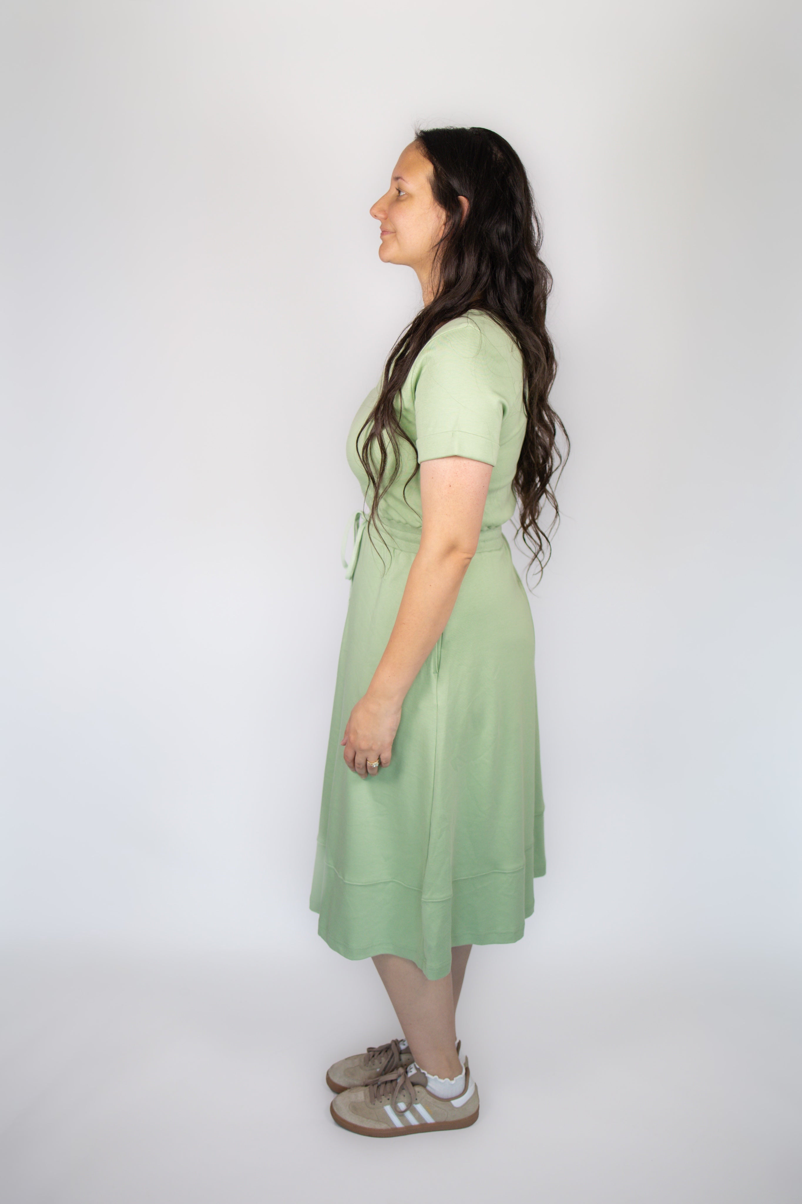 Mia Casual Midi Dress in Green