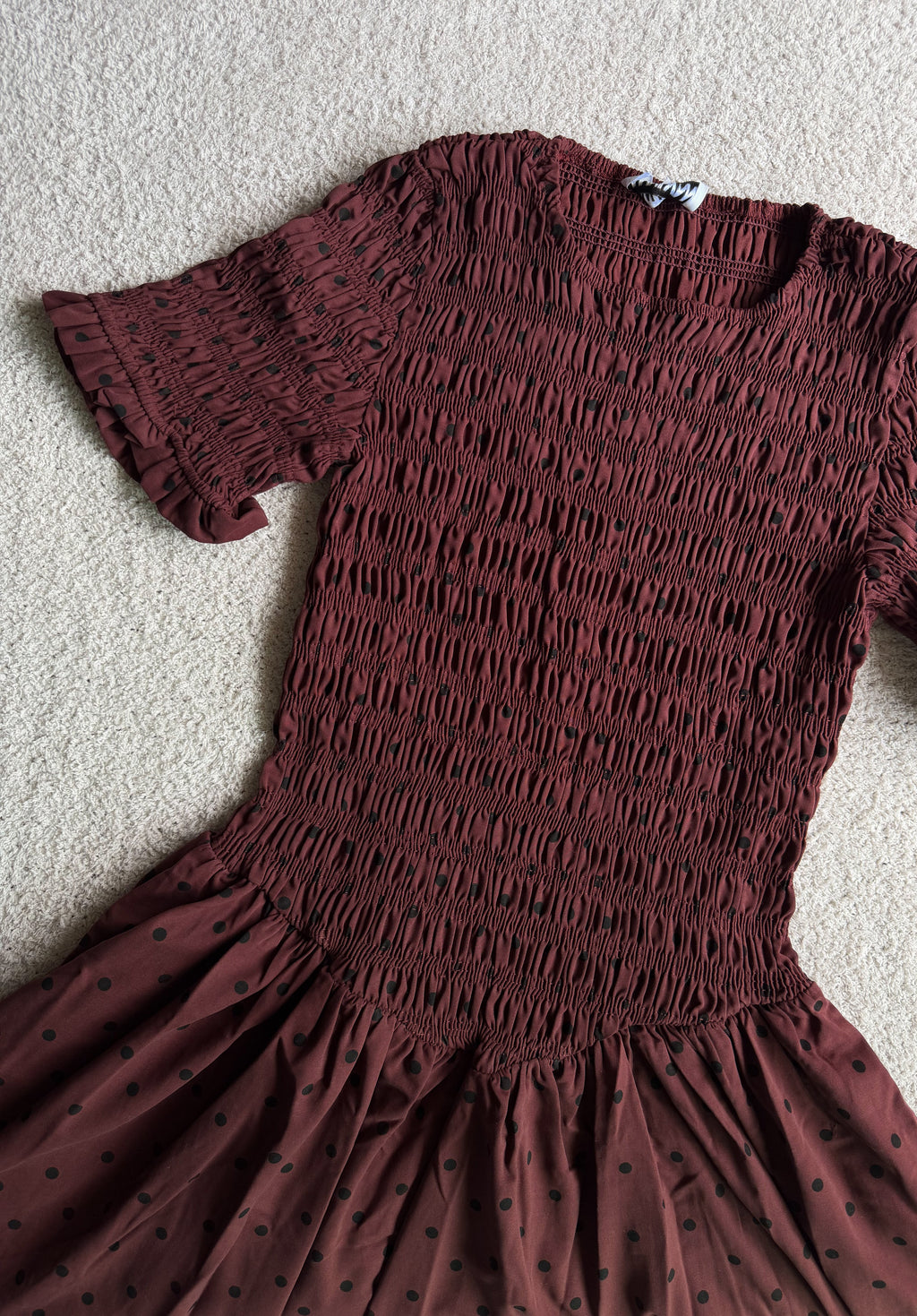 Vestido Fia con estampado de lunares y cuerpo fruncido