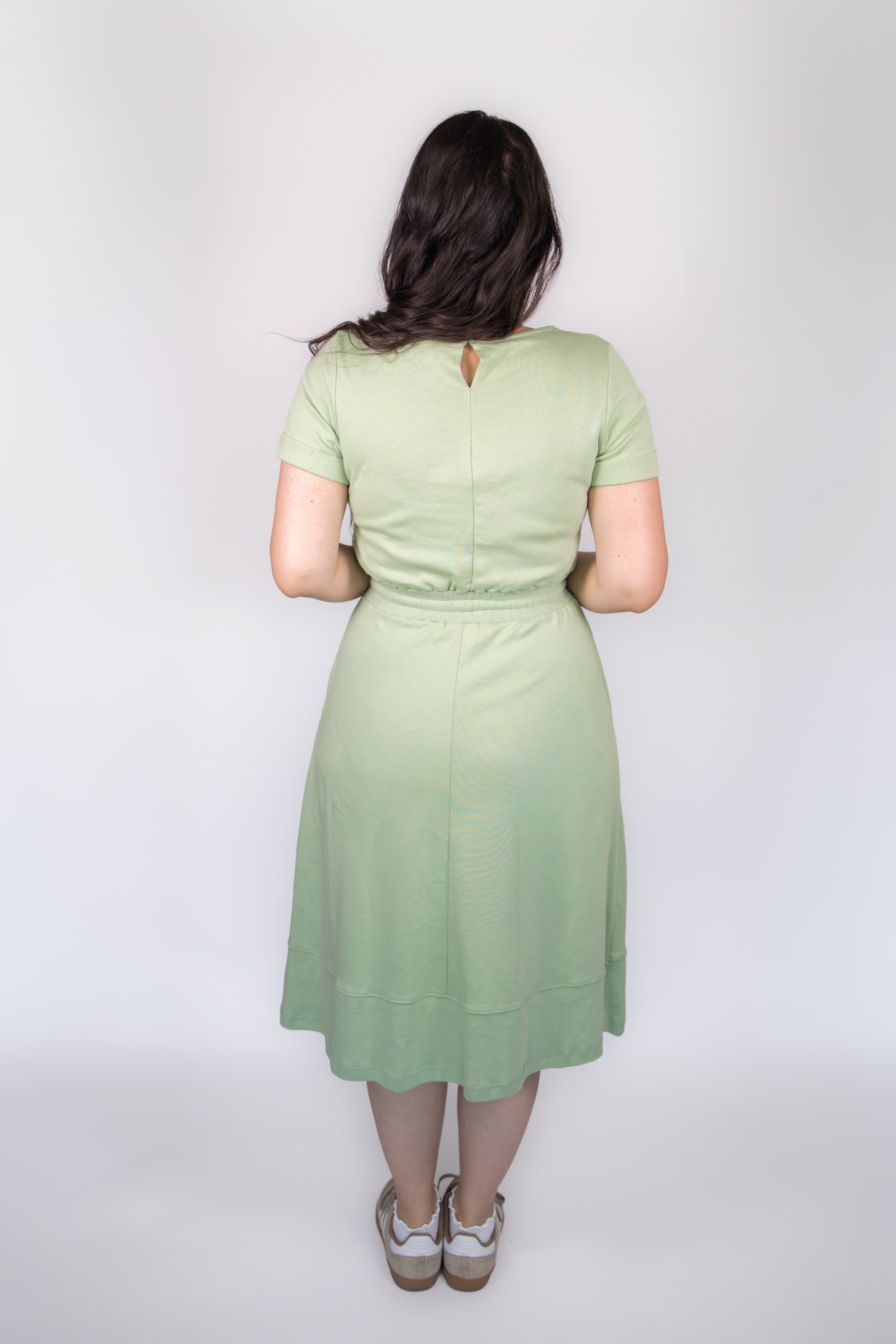 Mia Casual Midi Dress in Green