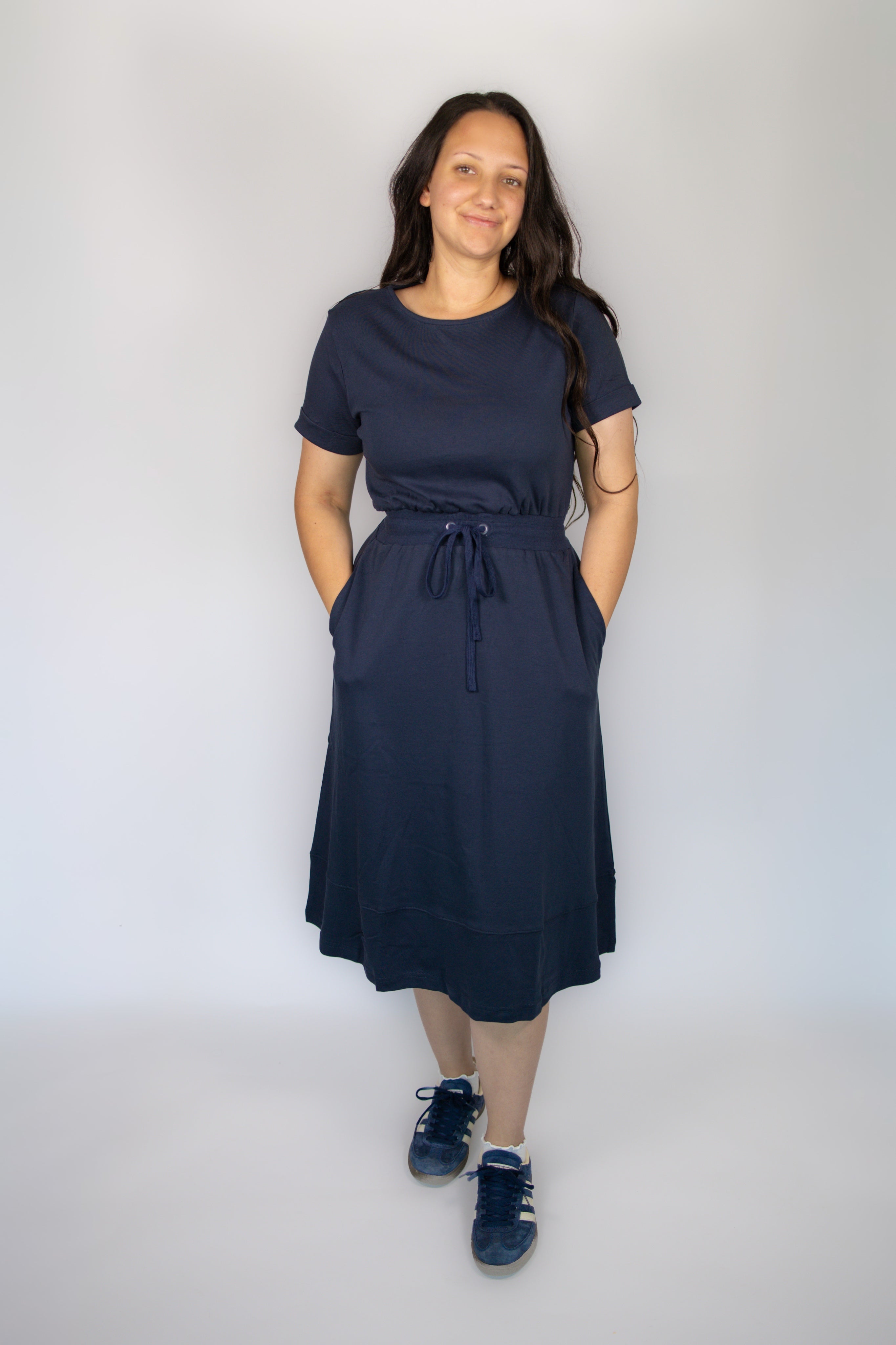 Mia Casual Midi Dress in Navy M