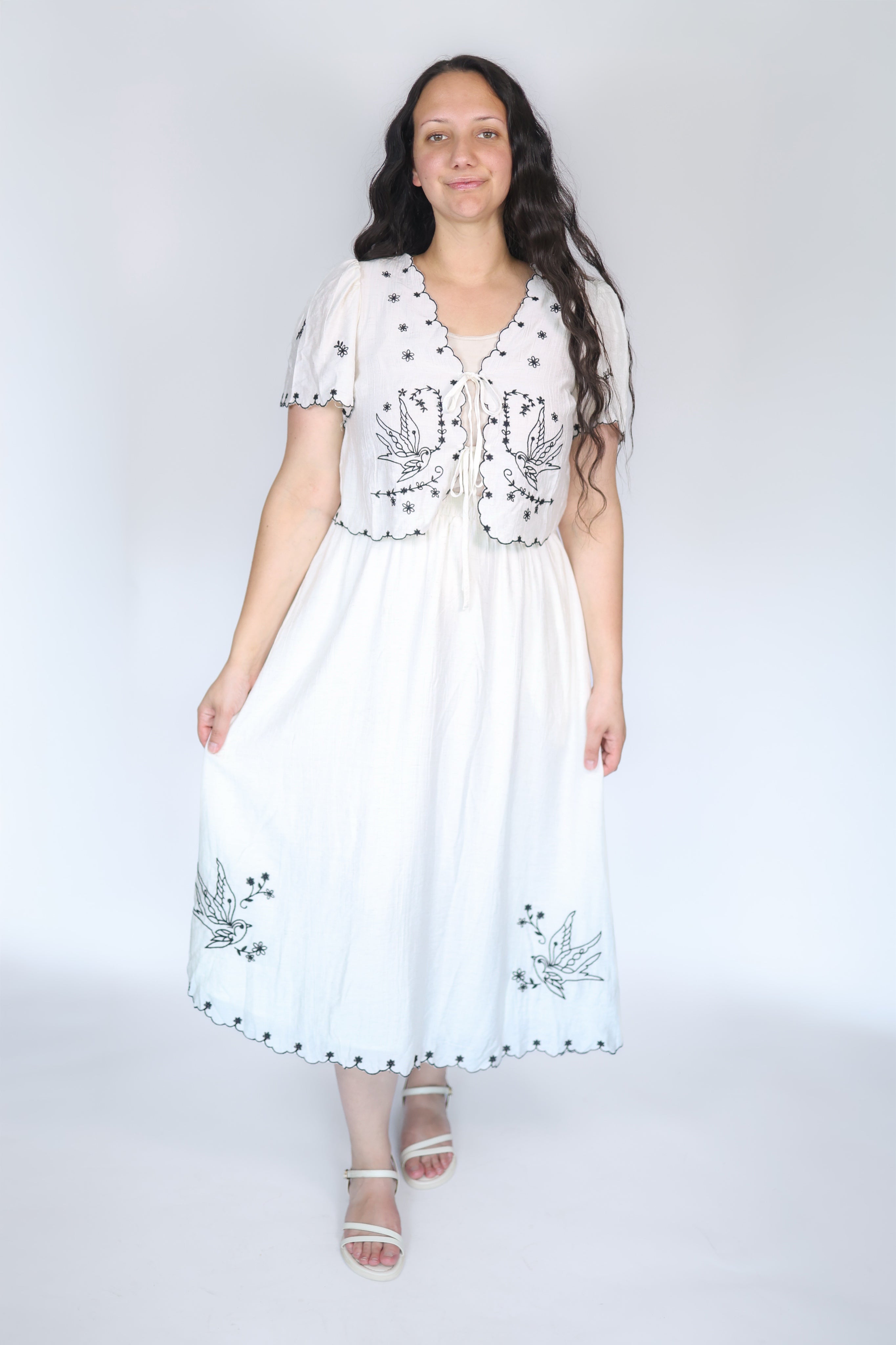 Birdie Embroidered Set